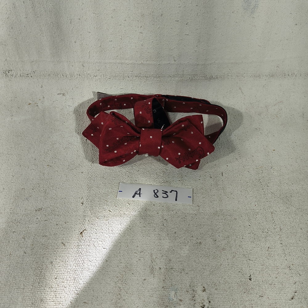 Chik Fil A Branded Uniform Classic Burgundy Polka Dot Bow Tie Adj NKSize 14 - 20